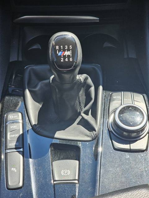 2017 BMW Serija 5 — sličica 25