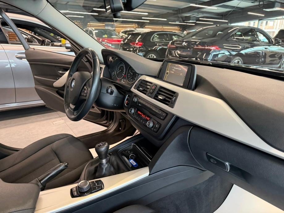 2014 BMW Serija 3 — fotografija 21