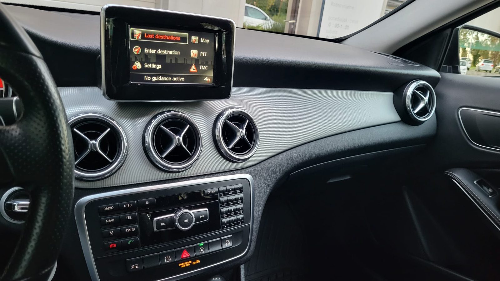 2015 Mercedes-Benz GLA — fotografija 17