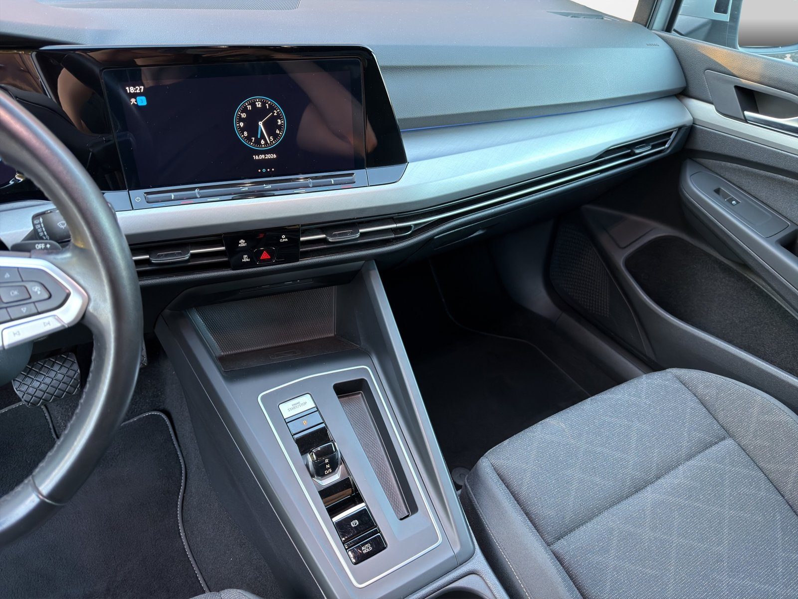 2024 Volkswagen Golf — fotografija 20