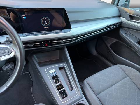 2024 Volkswagen Golf — sličica 20