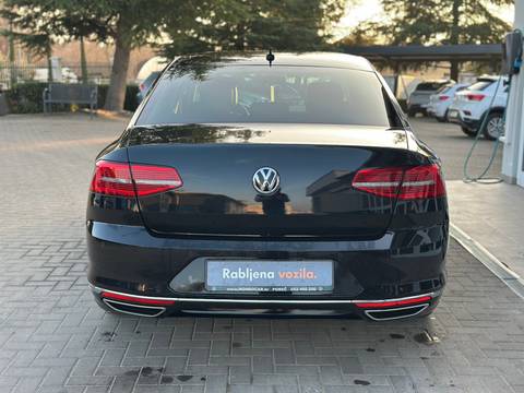 2016 Volkswagen Passat R-Line — sličica 6