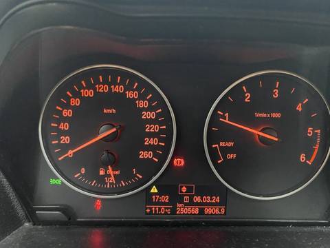 2011 BMW Serija 1 — sličica 11