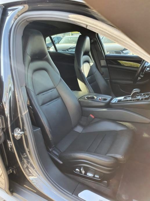 2017 Porsche Panamera — fotografija 9