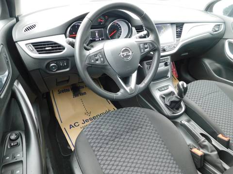 2018 Opel Astra — sličica 9