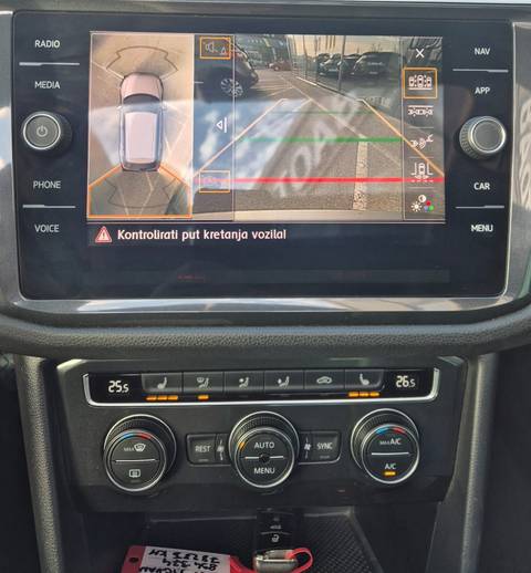 2018 Volkswagen Tiguan — sličica 13