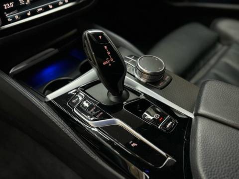 2021 BMW Serija 5 — sličica 11