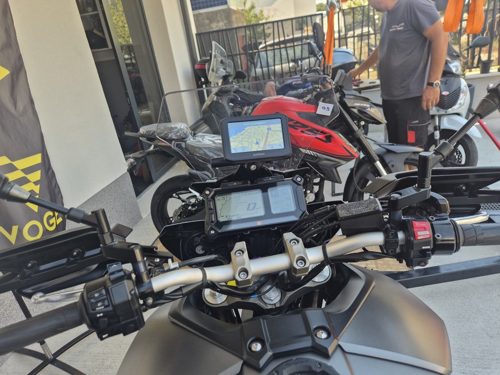 2015 Yamaha Tracer 900 — fotografija 9
