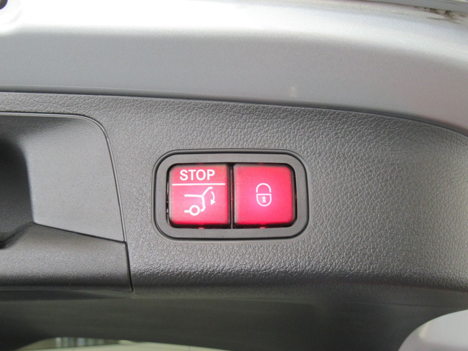 2025 Mercedes-Benz GLA — fotografija 19