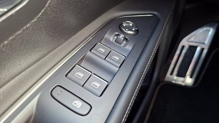 2023 Peugeot 5008 — fotografija 18