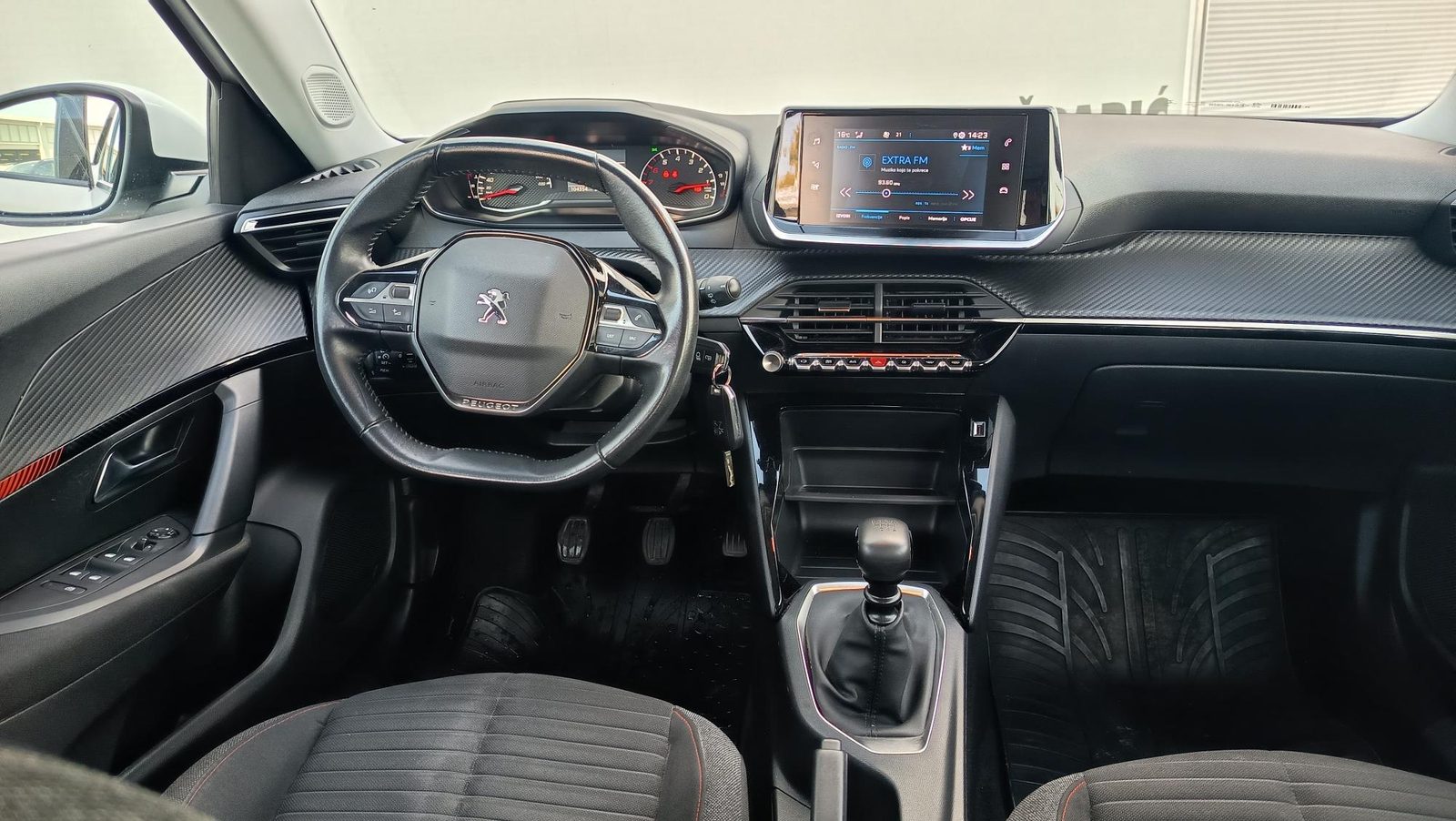 2008 Peugeot 2008 — fotografija 11