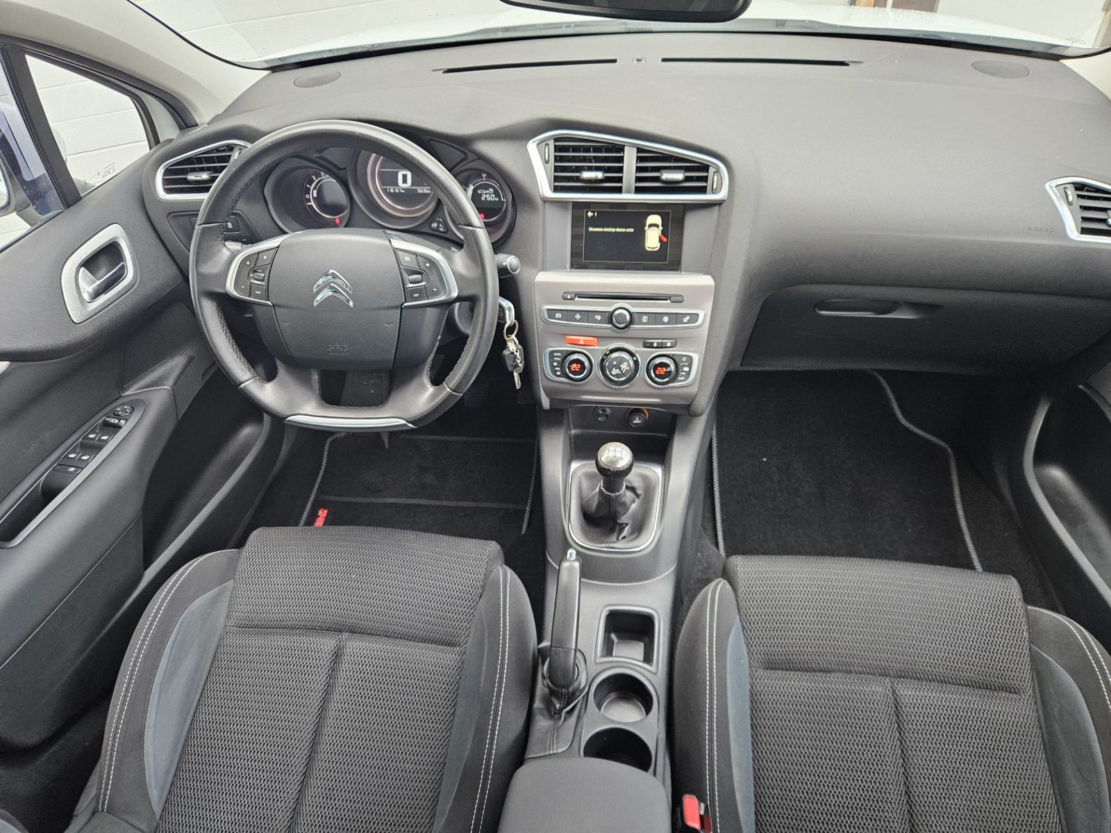 2018 Citroën C4 — fotografija 9