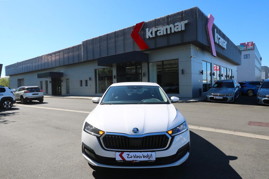 2022 Škoda Octavia — fotografija 4