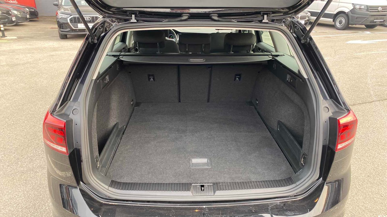 2020 Volkswagen Passat Variant — fotografija 12