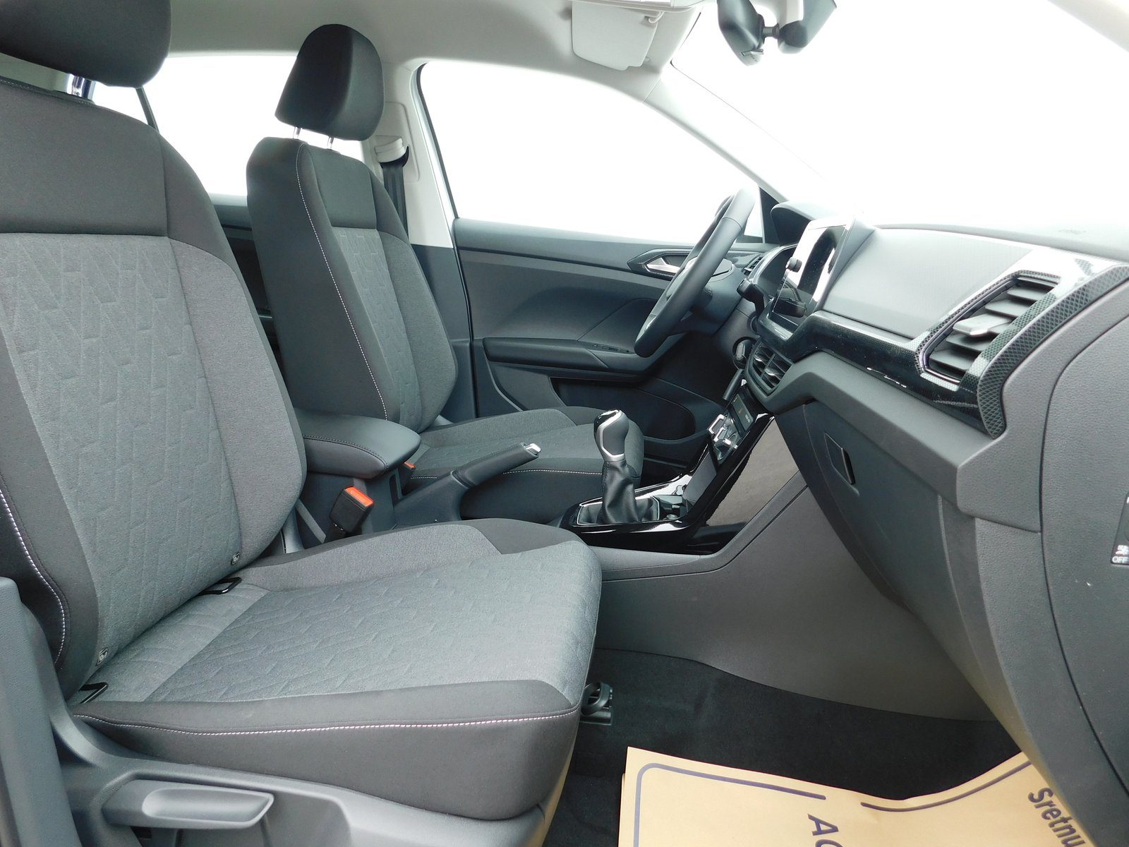 2025 Volkswagen T-Cross — fotografija 12