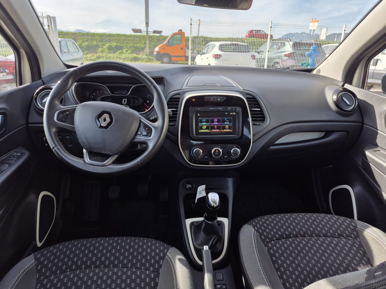 2019 Renault Captur — fotografija 5