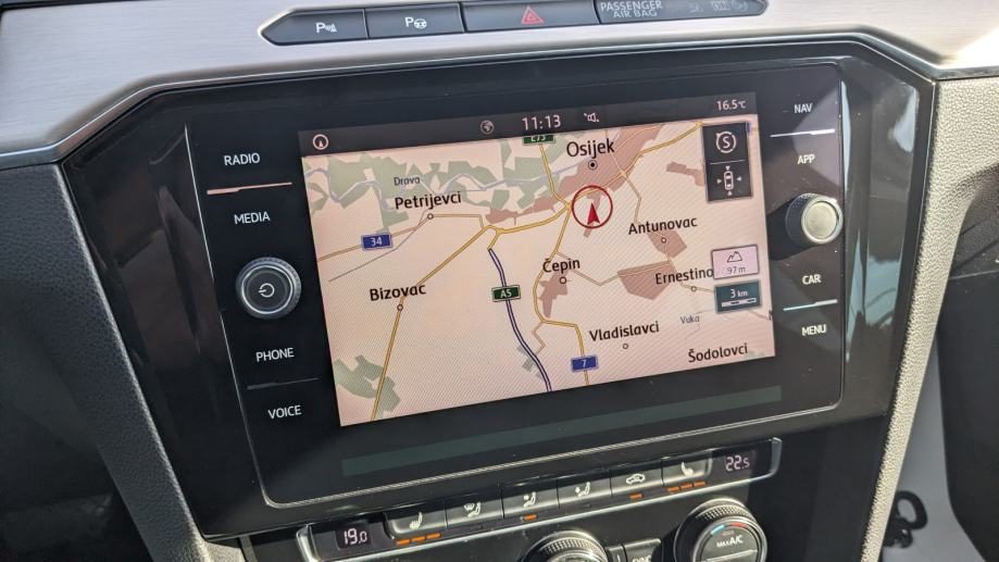 2017 Volkswagen Passat — fotografija 18