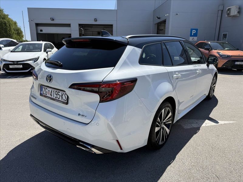 2025 Toyota Corolla — fotografija 5