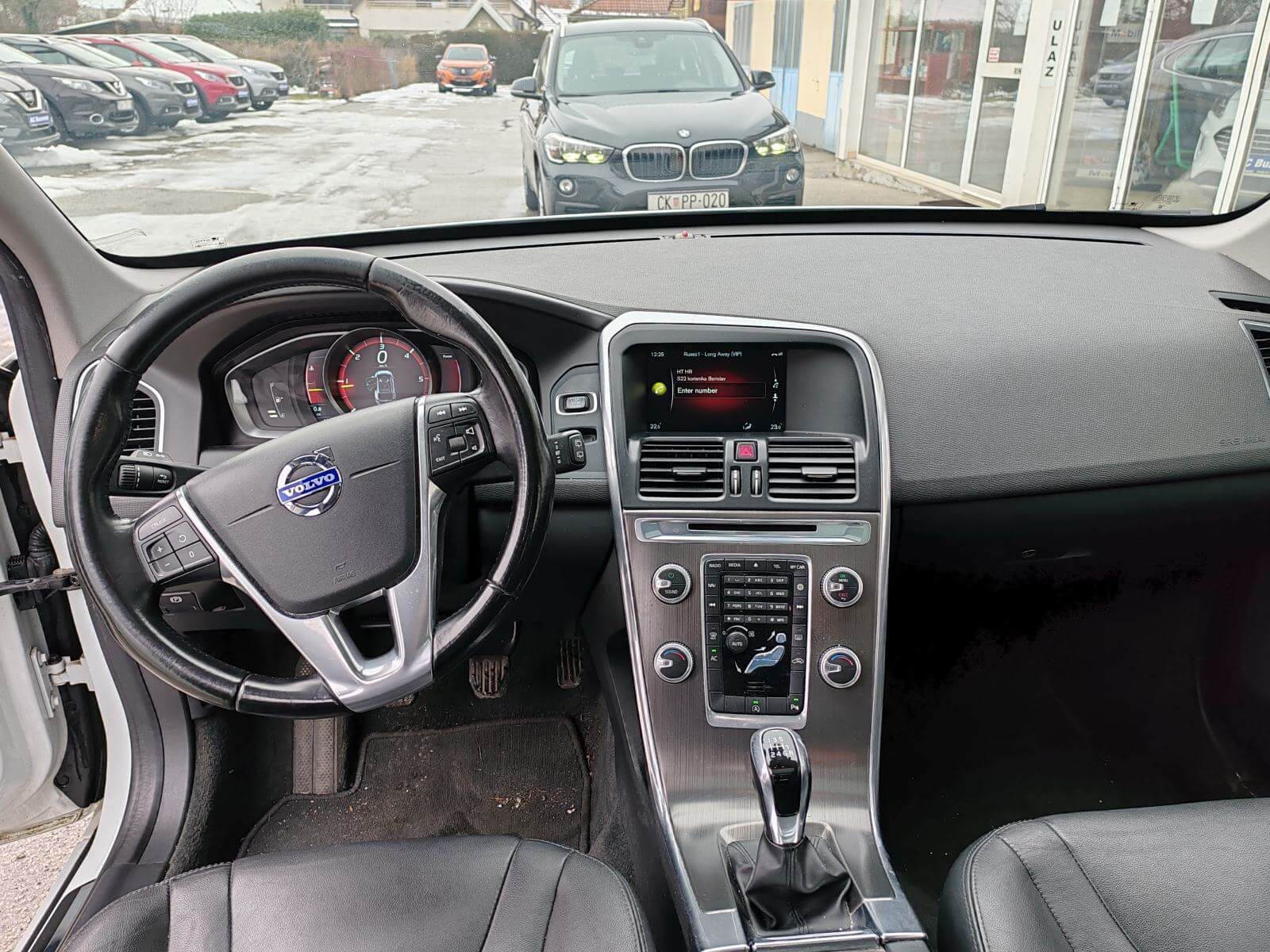 2015 Volvo XC60 — fotografija 8