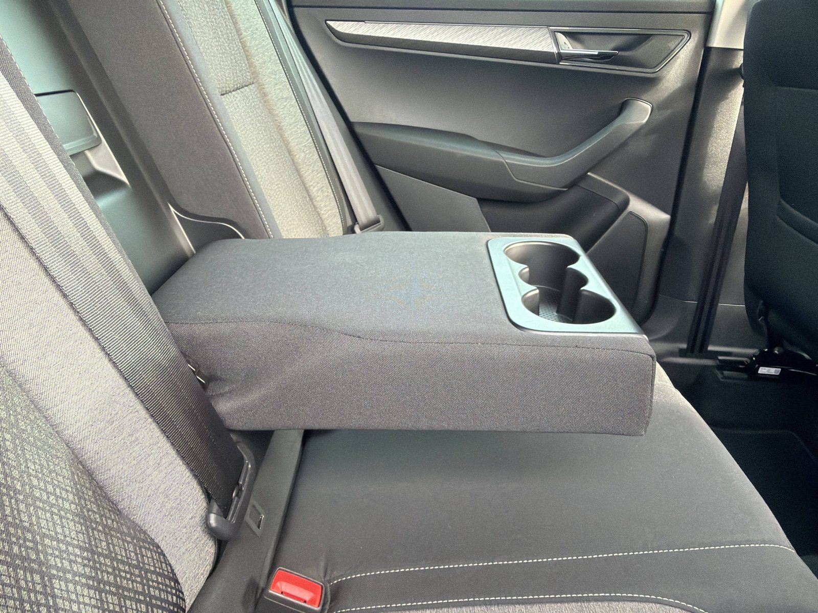 2023 Škoda Karoq — fotografija 22
