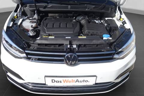 2025 Volkswagen Touran R-Line — sličica 18