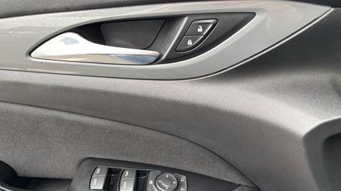 2018 Opel Insignia Sports Tourer — sličica 19