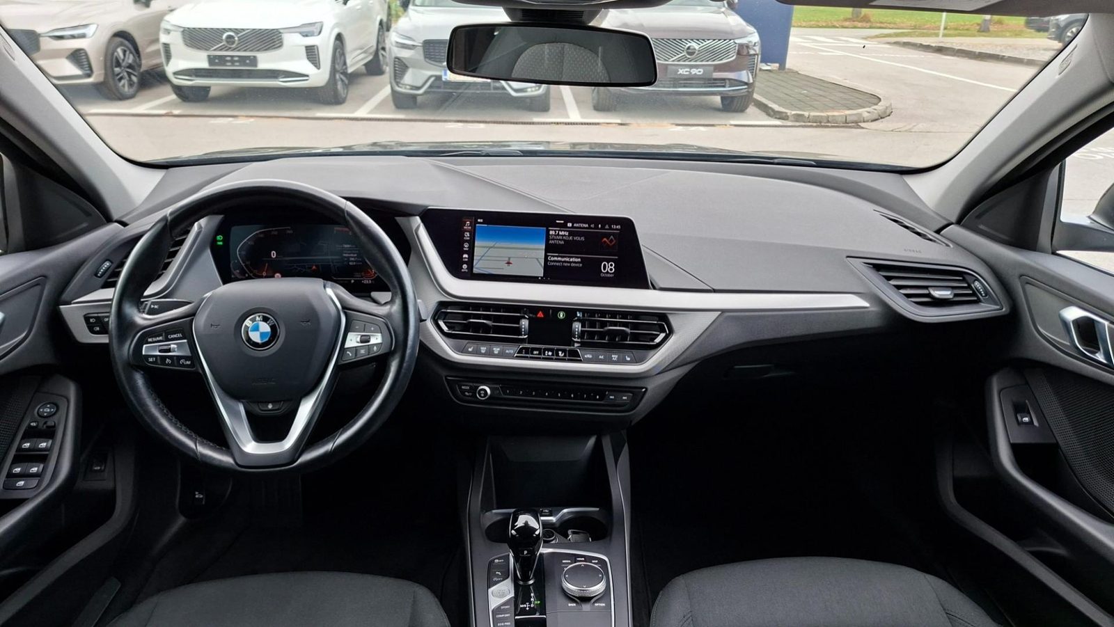2023 BMW Serija 1 — fotografija 9