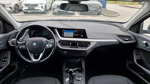 2023 BMW Serija 1 — sličica 9