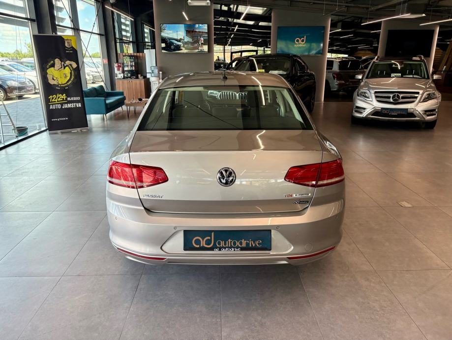 2015 Volkswagen Passat — fotografija 4