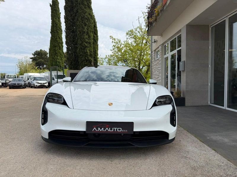 2020 Porsche Taycan — fotografija 7