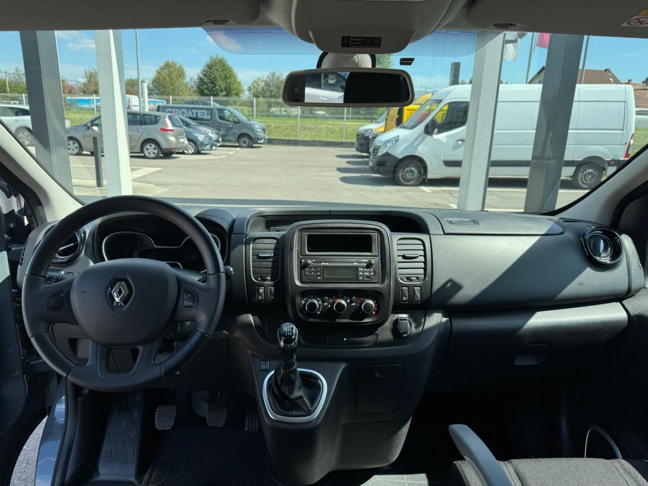 2020 Renault Trafic — fotografija 9
