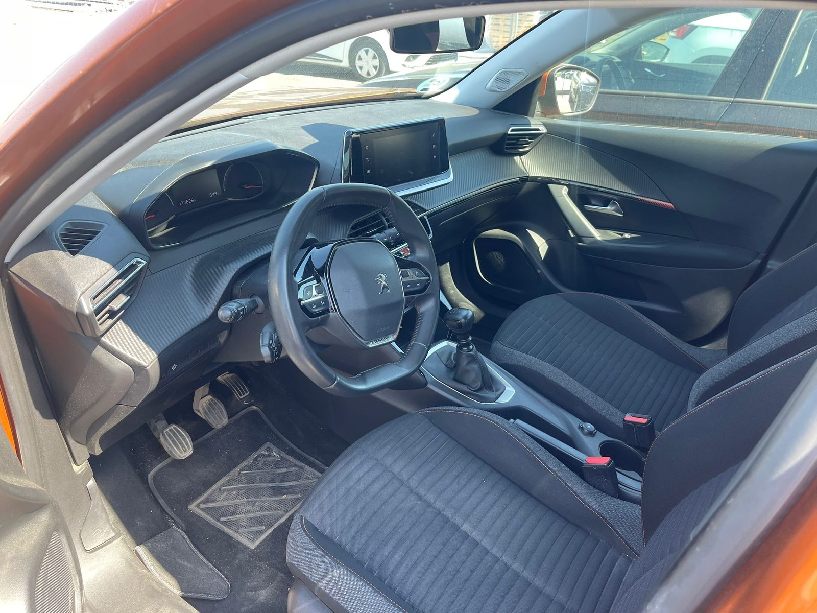 2021 Peugeot 2008 — fotografija 4