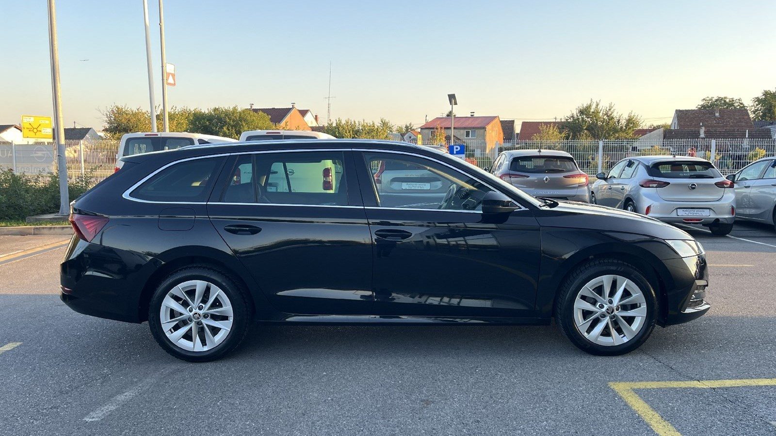 2023 Škoda Octavia — fotografija 8