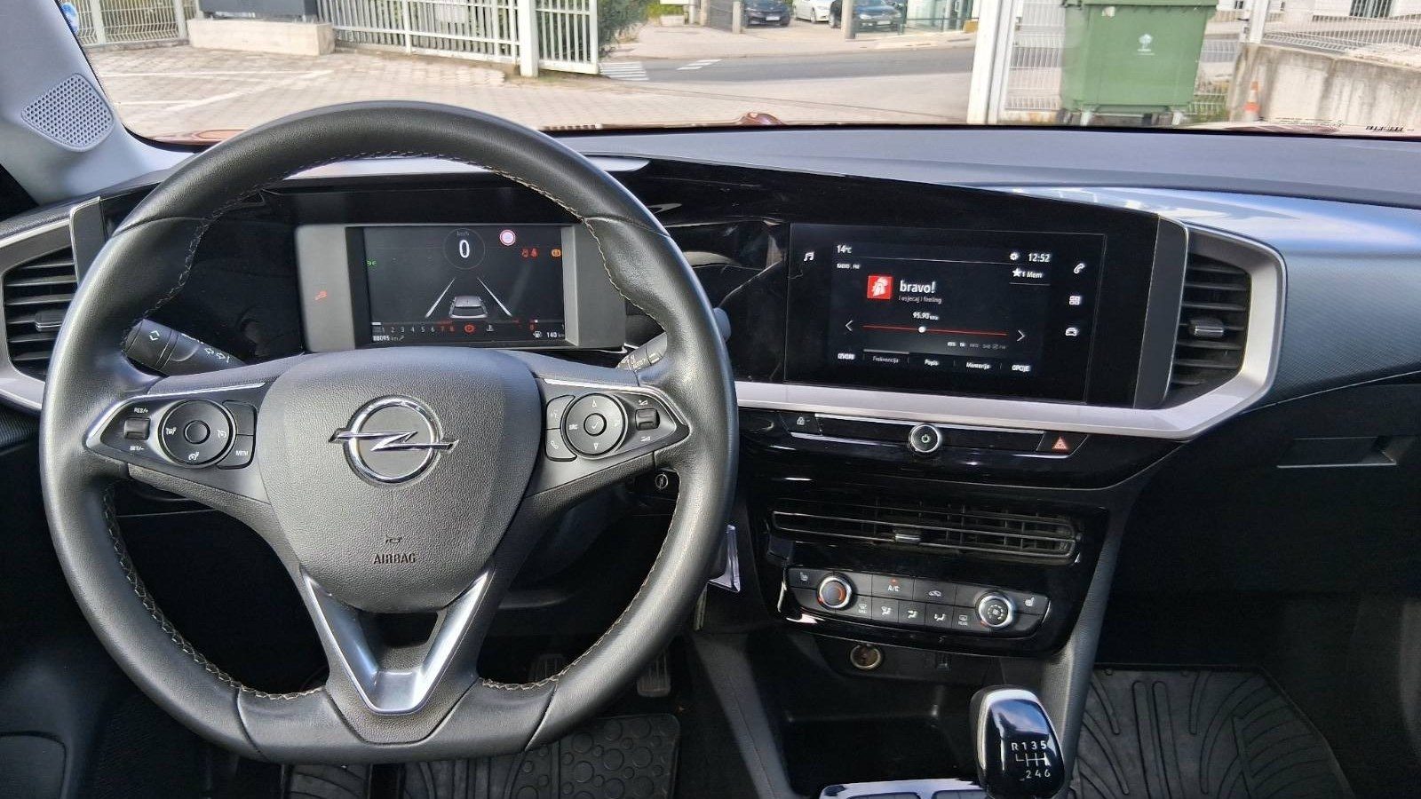 2022 Opel Mokka — fotografija 10