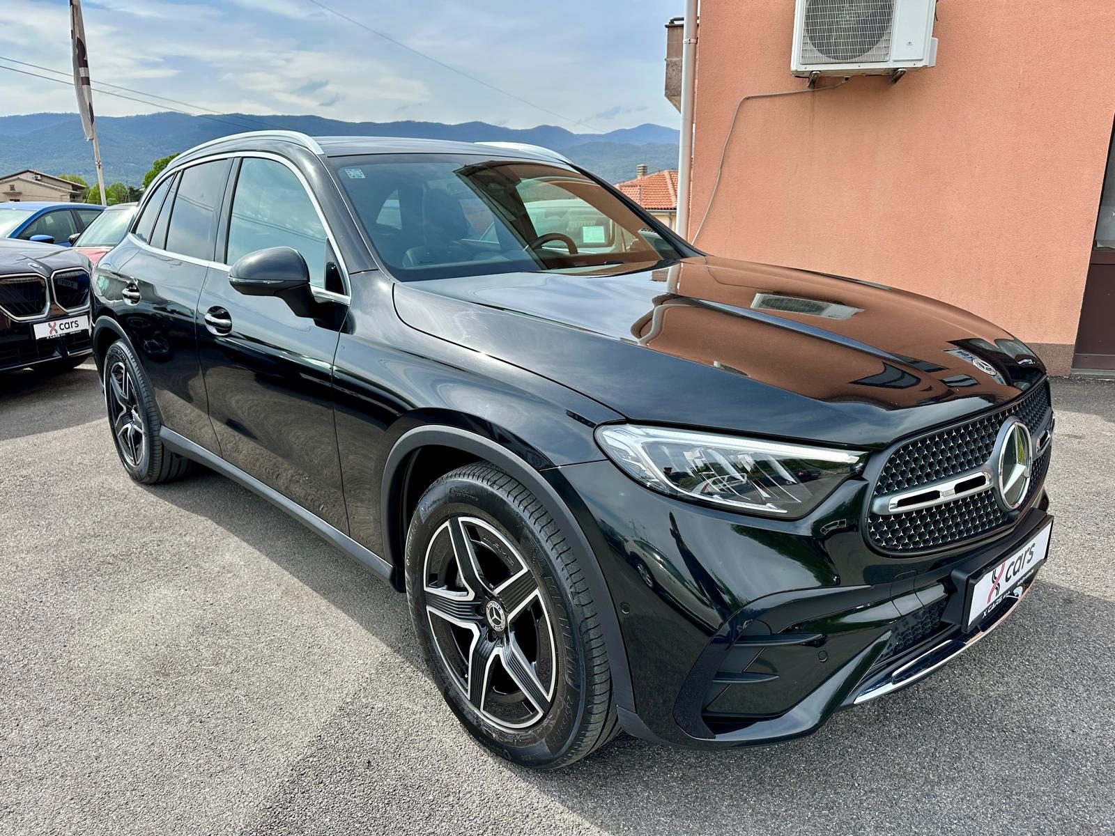 2024 Mercedes-Benz GLC — fotografija 3
