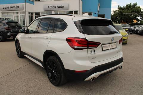 2021 BMW X1 — sličica 7