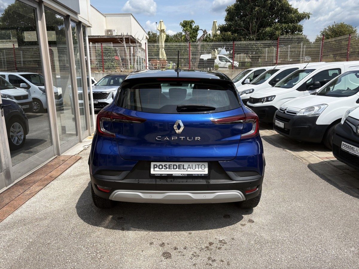 2023 Renault Captur — fotografija 6