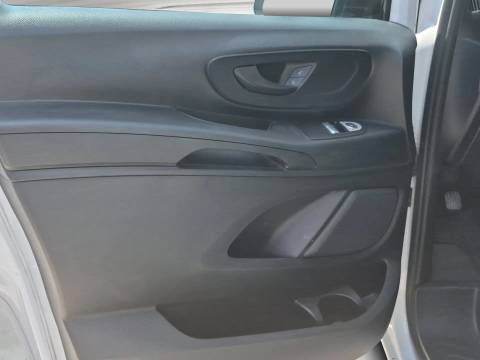 2022 Mercedes-Benz Vito — sličica 12