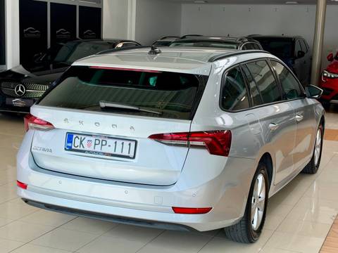 2023 Škoda Octavia — sličica 2