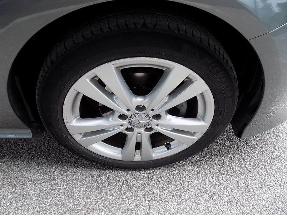 2015 Mercedes-Benz B-klasa — fotografija 16