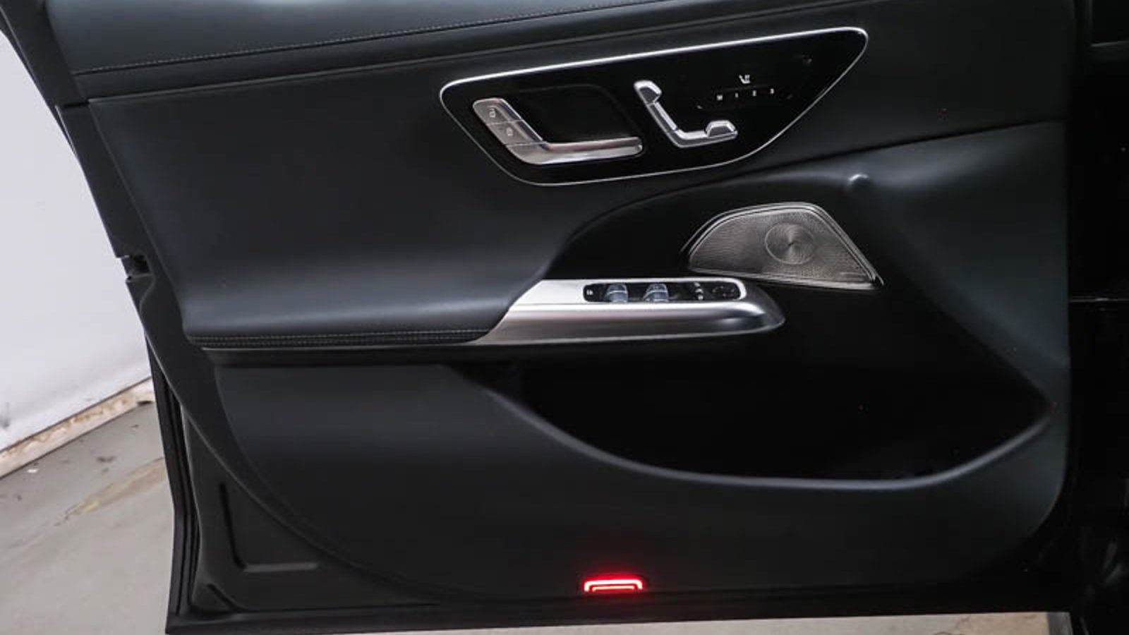 2025 Mercedes-Benz E-klasa — fotografija 8