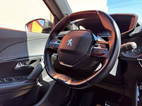 2023 Peugeot 2008 — sličica 13