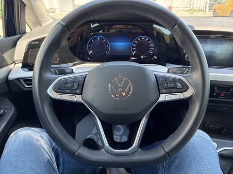 2024 Volkswagen Golf — sličica 17