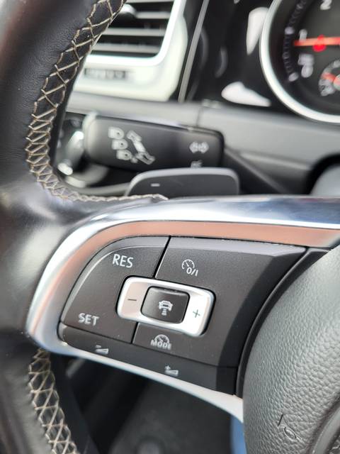 2017 Volkswagen Golf VII — sličica 13