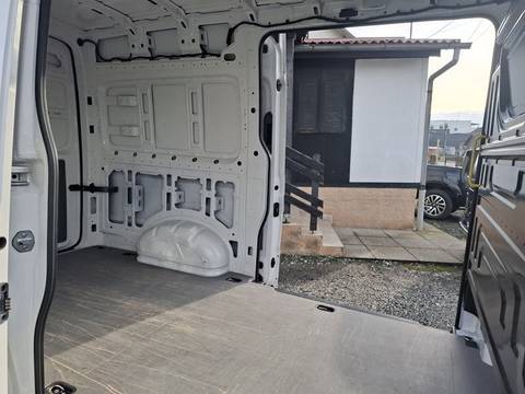 2022 Volkswagen Crafter — sličica 11