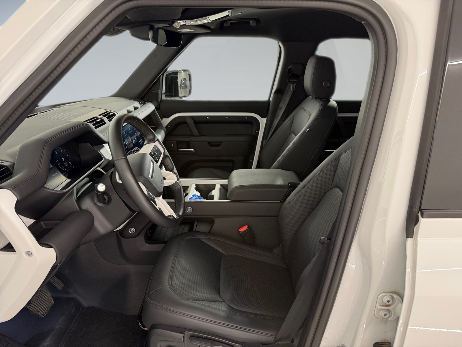 2024 Land Rover Defender — fotografija 13