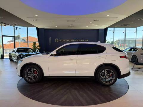 2018 Alfa Romeo Stelvio — sličica 9