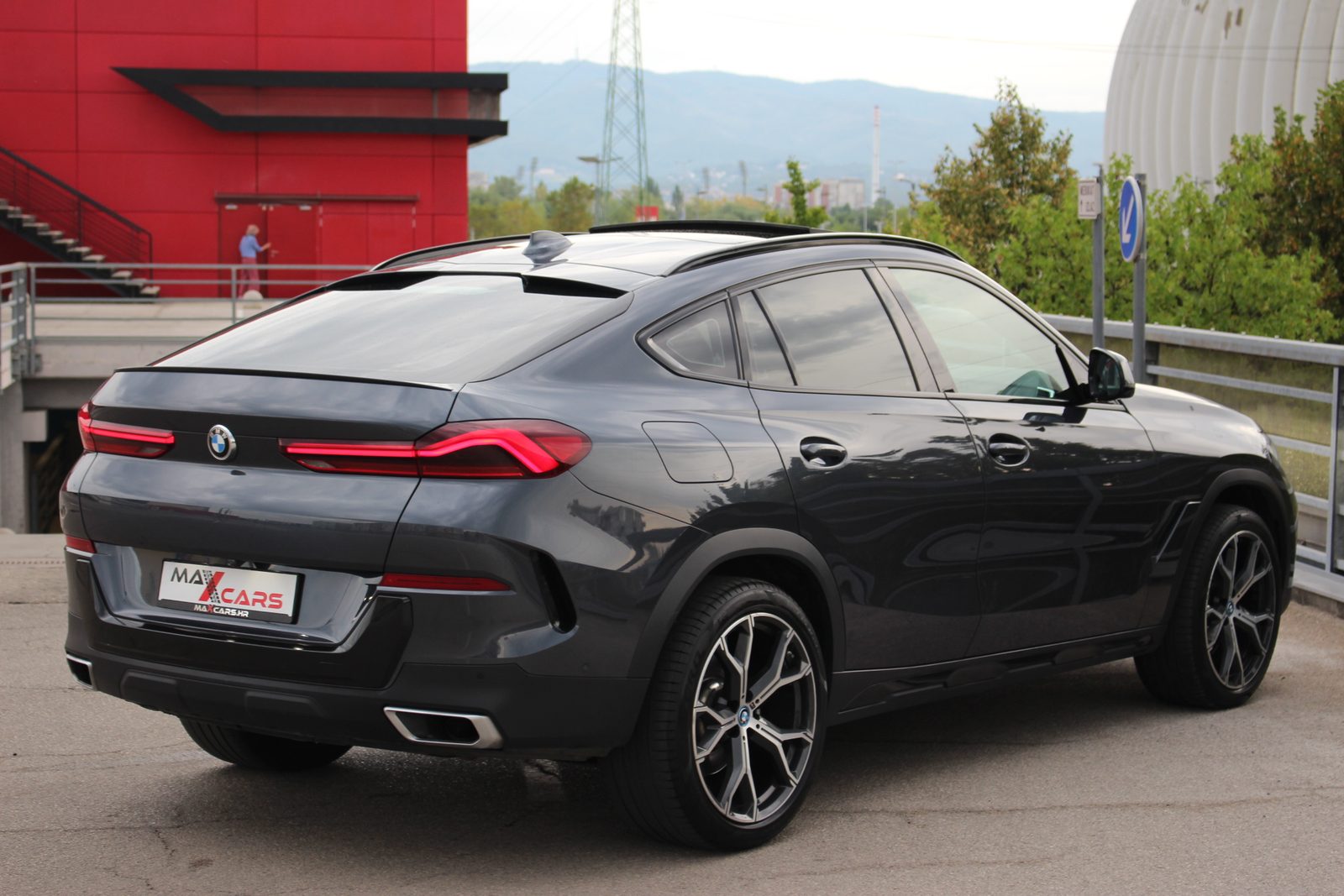 2020 BMW X6 — fotografija 22