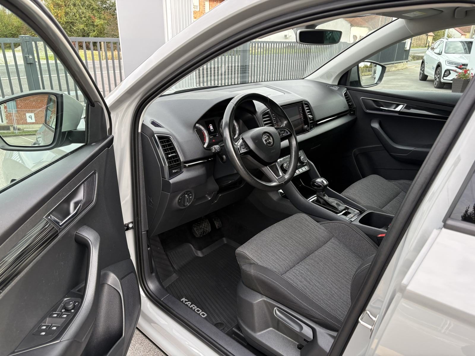 2019 Škoda Karoq — fotografija 8