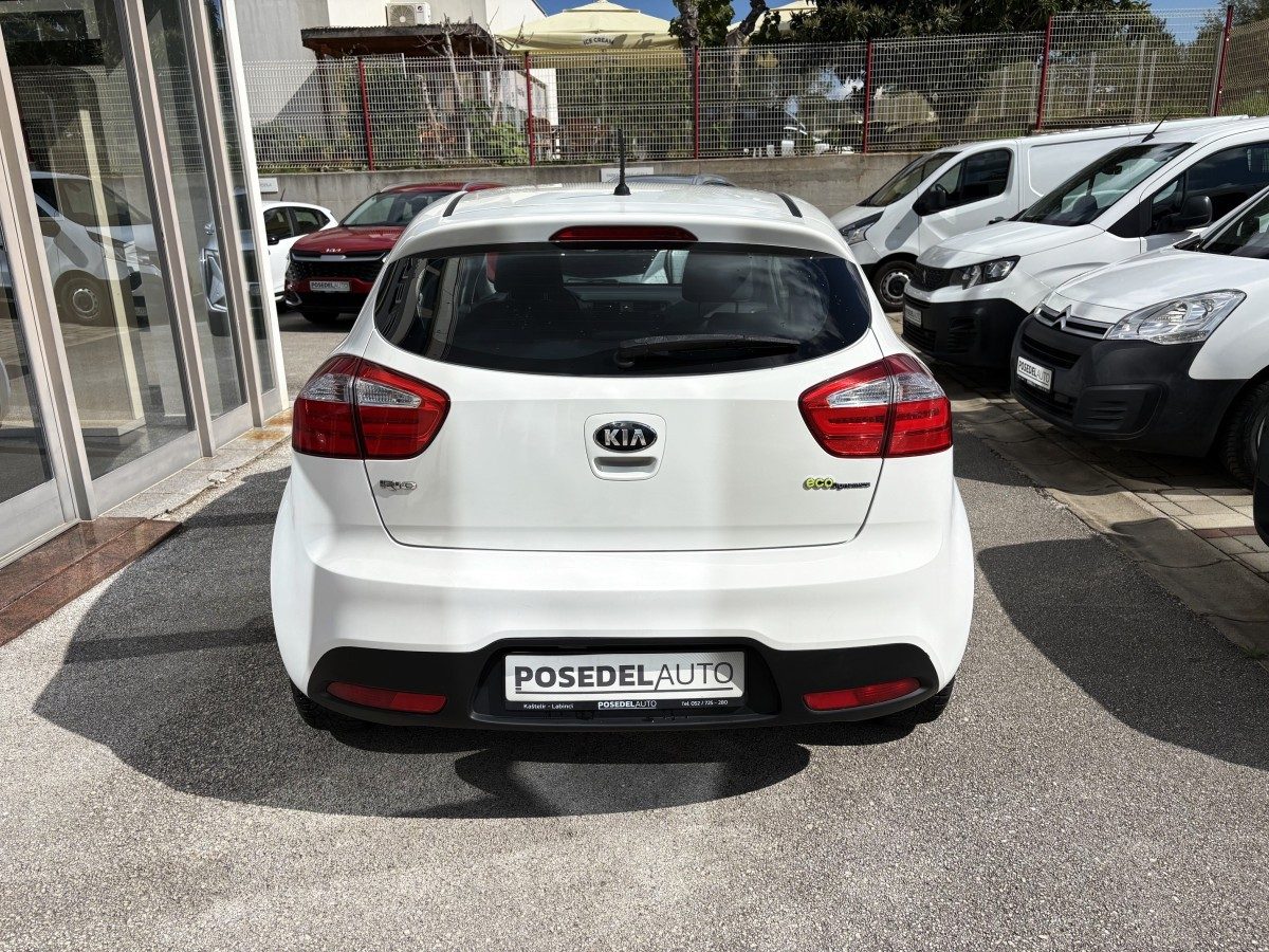 2014 Kia Rio — fotografija 6